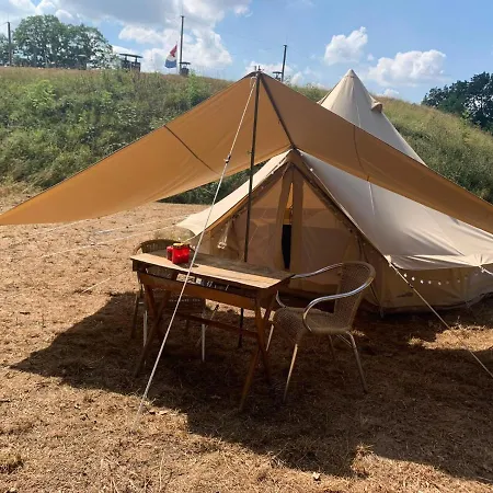 Fort אכסניה Vuren