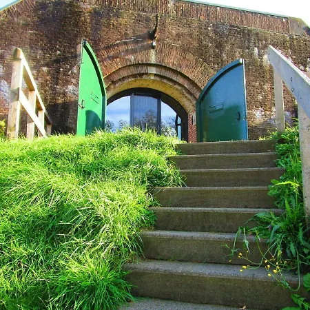 Fort * Vuren